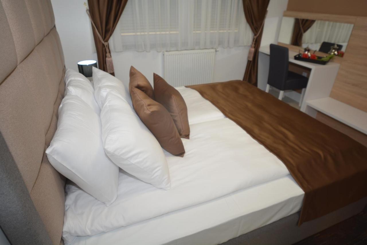 Apart Hotel Family Saraybosna Dış mekan fotoğraf