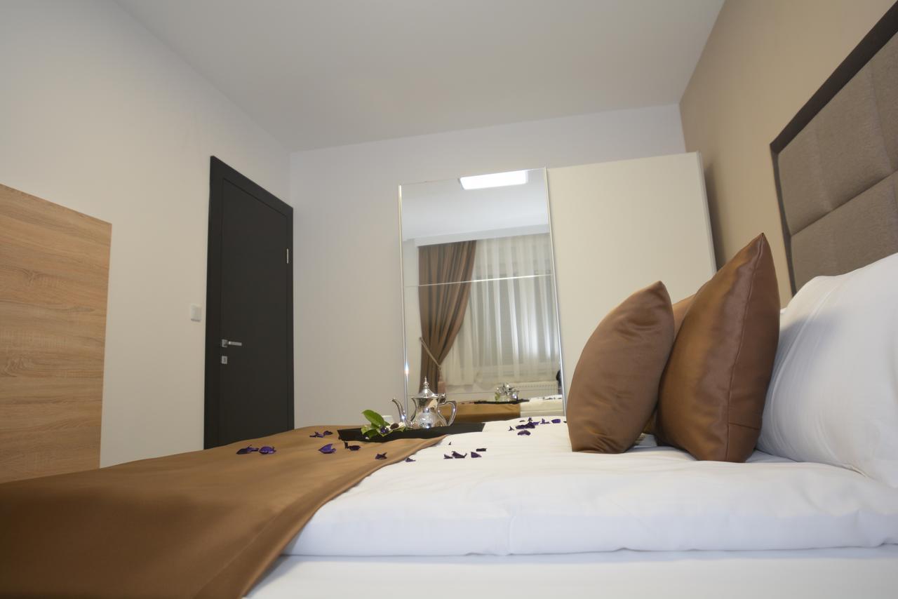 Apart Hotel Family Saraybosna Dış mekan fotoğraf