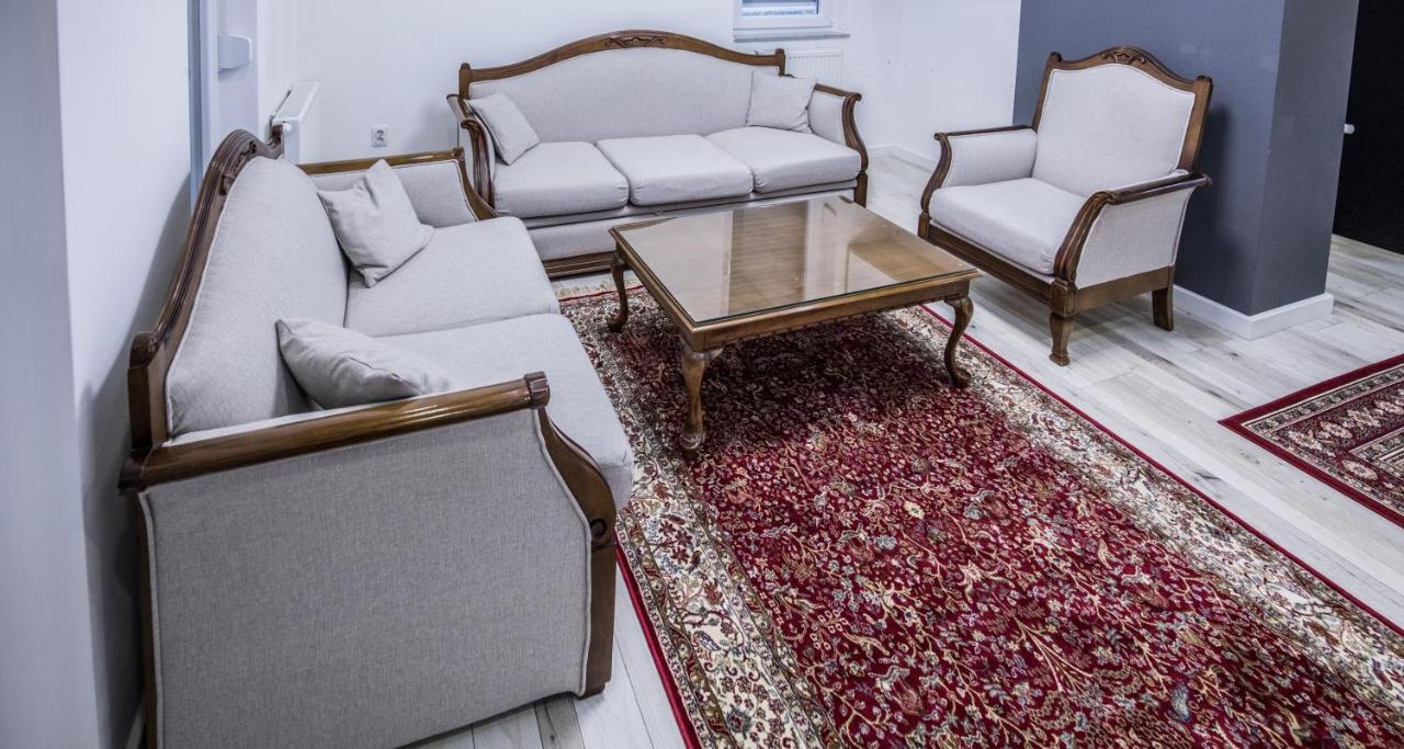 Apart Hotel Family Saraybosna Dış mekan fotoğraf