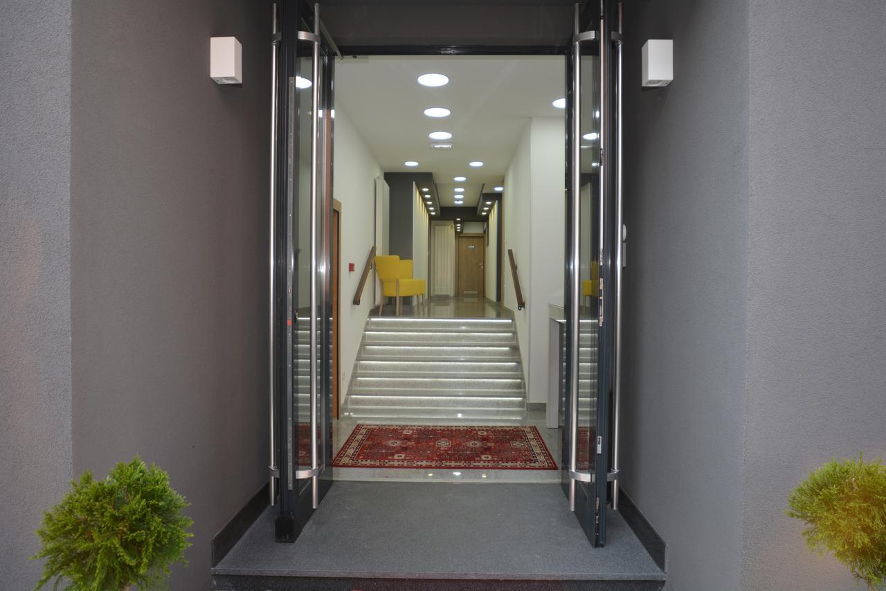 Apart Hotel Family Saraybosna Dış mekan fotoğraf