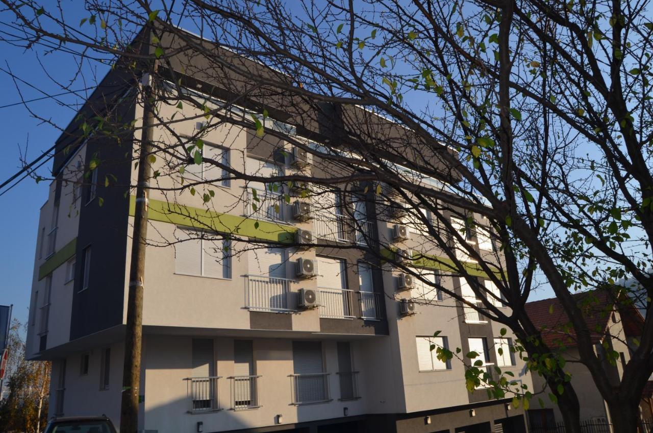 Apart Hotel Family Saraybosna Dış mekan fotoğraf